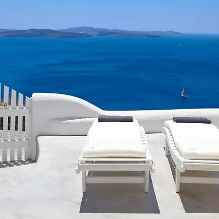 Santorini Windswept: Caldera View With Hot Tub Tholos (Santorini)