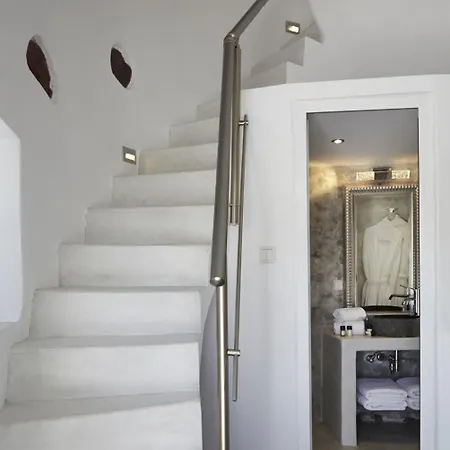 Villa Elegant Santorini House 1 Bedroom Windswept House Amazing Caldera View Outdoor Hot Tub Oia Tholos (Santorini)