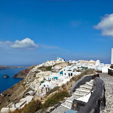 Elegant Santorini House 1 Bedroom Windswept House Amazing Caldera View Outdoor Hot Tub Oia Villa